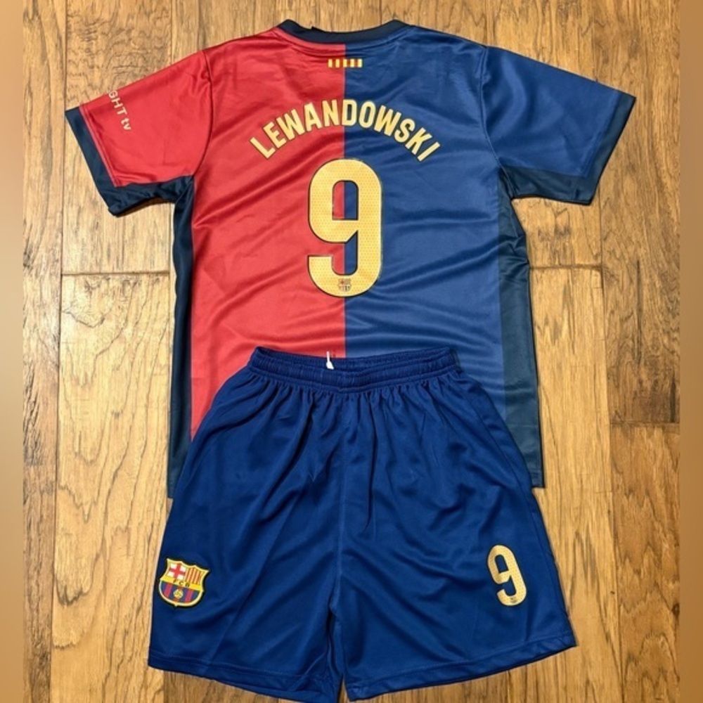 Robert Lewandowski Barcelona Kids Youth Soccer Jersey Kit - New with tags